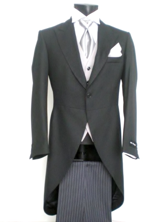 con-pantalone-scuro
